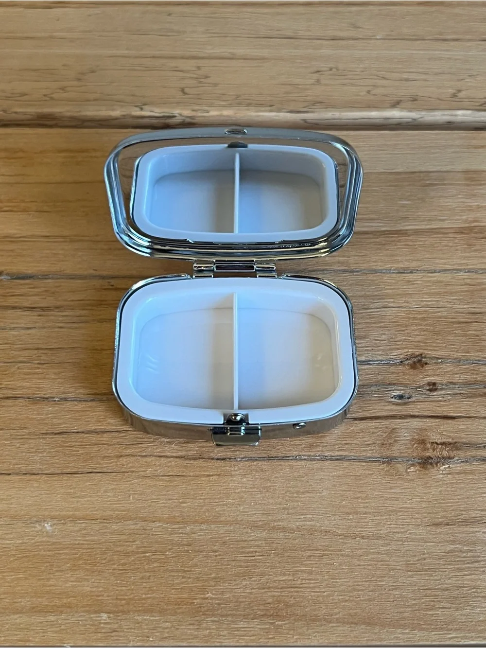 2 Phone Scrolling Kittens Compact Mirror Pill Box/Travel Jewelry Box For Purse